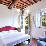 Casa Rosa By Salogi Lucca